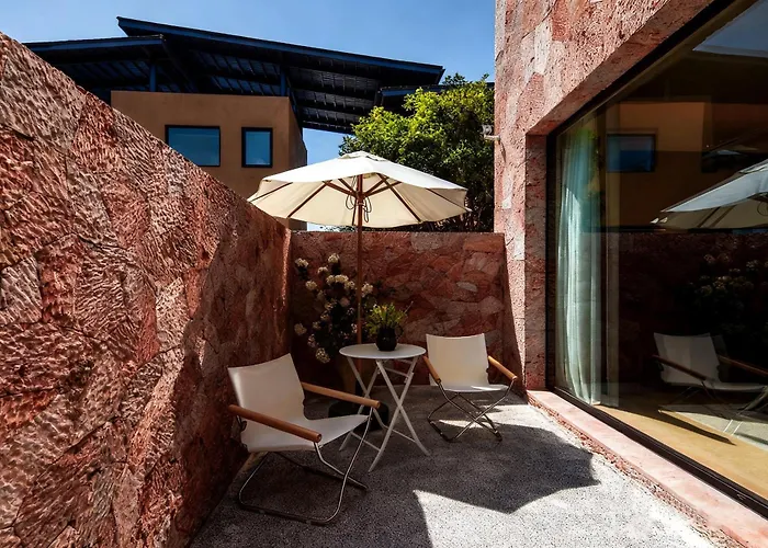 Mucheng Xichi Snow Mountain Art Resort Hotel