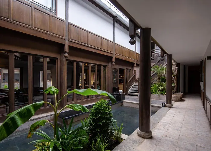 Jinghe Spring Mountain In View Coffee Resort Homestay
