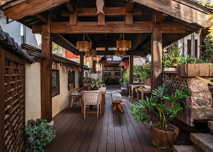 Zome Yunju - Skyview Villa, Lijiang Old Town