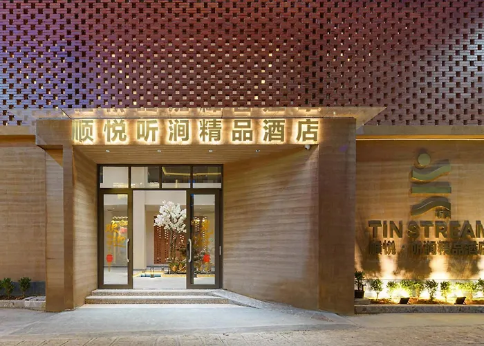 Shunyue Tingjian - Tin Stream Rizhao Yulong Snow Mountain View Hotel
